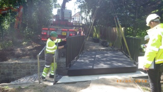 Easy Installation of FRP Footbridge